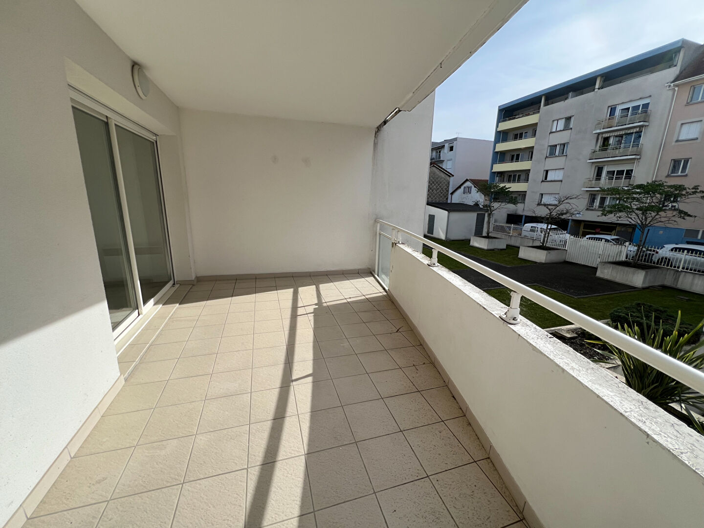 61689431a